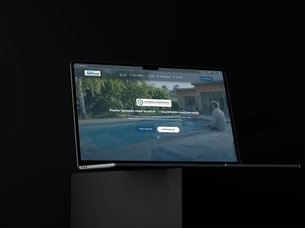 08 Pool & Entreprenad’s website on a laptop